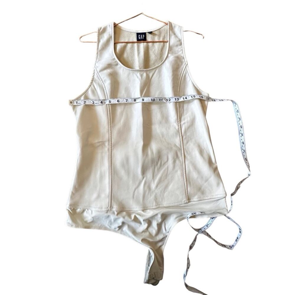 GAP vegan leather Women’s Sleeveless cream Scoop Bodysuit size large NWOT - Picture 4 of 7